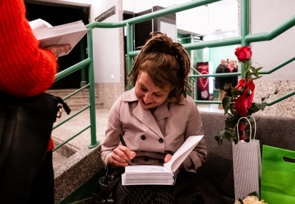 Maryla Zielińska podczas wieczoru promocyjnego I WŁAŚNIE TAK UŁOŻYŁEM SOBIE TO ŻYCIE Z PEWNĄ SWOBODĄ poświeconego trzytomowemu wydawnictwu o Jerzym Grzegorzewskim | Teatr Narodowy, Scena przy Wierzbowej, 29 stycznia 2024. Fot. Marta Ankiersztejn
