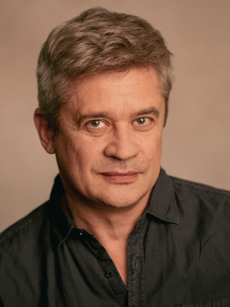 Piotr Grabowski, aktor Teatru Narodowego. Fot. Marta Ankiersztejn